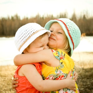 Instant Download Crochet Pattern Sunhat for him or her with Flower image 2