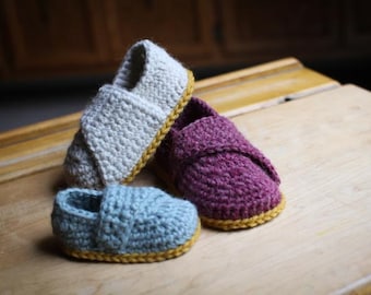 Crochet Pattern - Little Wrap Slippers (newborn to toddler)