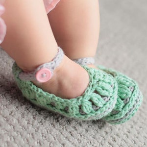 Crochet Baby Booties Pattern - Molly Summer Slippers