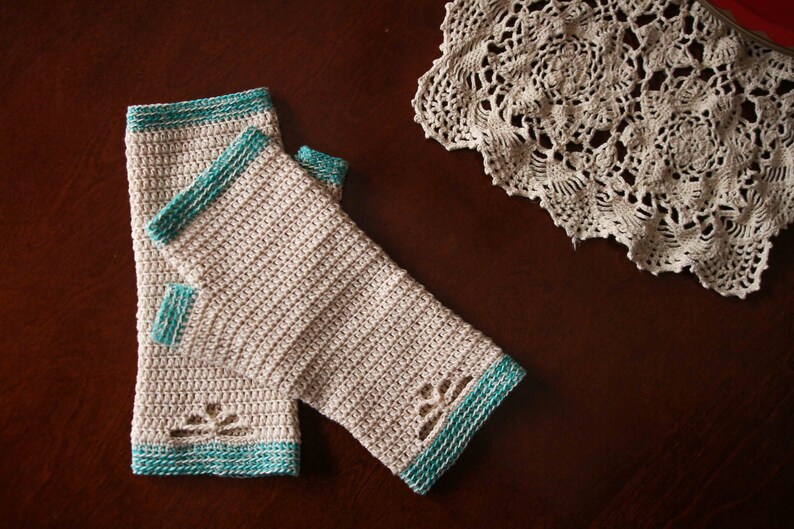Crochet Pattern Summer Sprig Handwarmers image 4