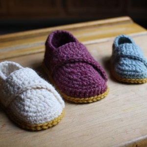Crochet Pattern Little Wrap Slippers newborn to toddler image 4