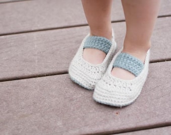 Crochet Bootie Pattern - Denise Booties (tailles du nouveau-né au tout-petit)