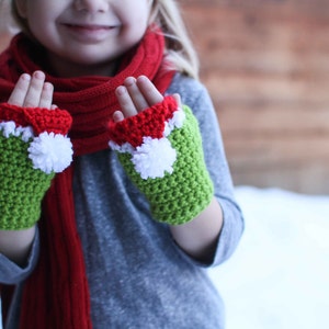 Crochet Pattern Santa Hat Handwarmers image 1