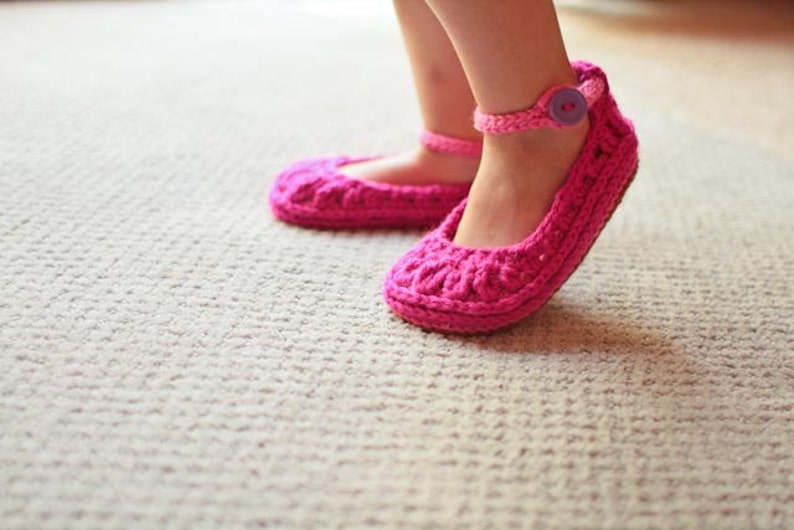 Crochet Pattern Molly Summer Slippers Child and Adult Sizes image 1