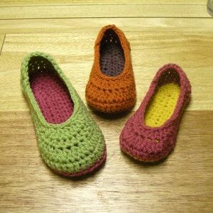 Crochet Pattern - Oma House Slippers - Adult Woman Sizes