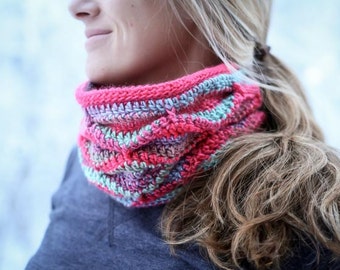 Crochet Cowl Pattern - Tamara Cowl