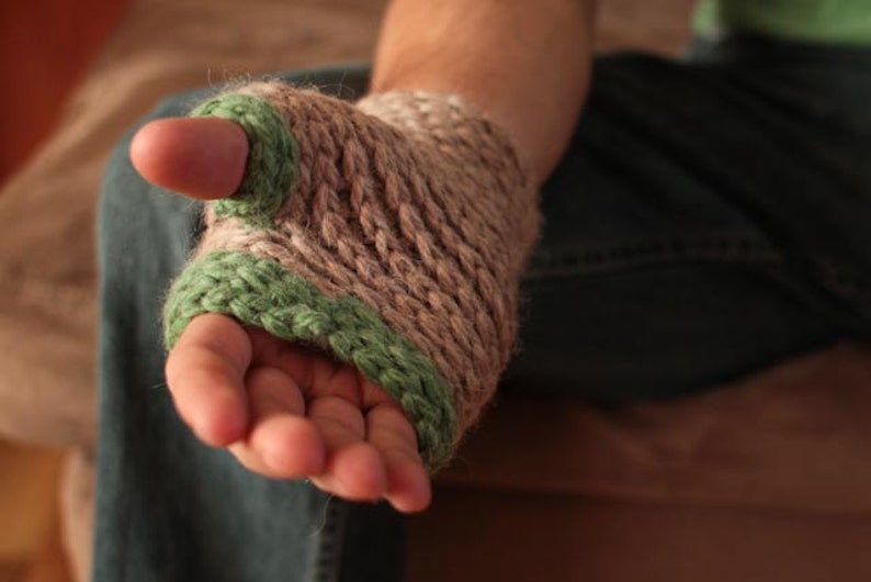 Crochet Pattern Timber Mitts image 3