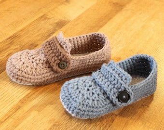 Crochet Mens Slipper Pattern - Opa Slippers (Child/Men sizes: 1-13)