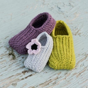 Crochet Slipper Pattern Knit look Slippers Newborn to Child Size 12 image 1