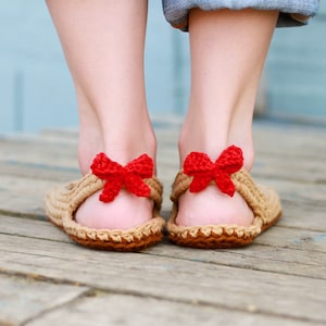 Crochet Slipper Pattern - Slingbacks (Woman sizes 3-12)