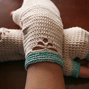 Crochet Pattern Summer Sprig Handwarmers image 5