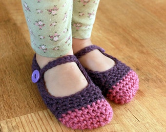 Instant Download - Crochet Pattern - Chloe Slippers (Newborn - Small Child Sizes)