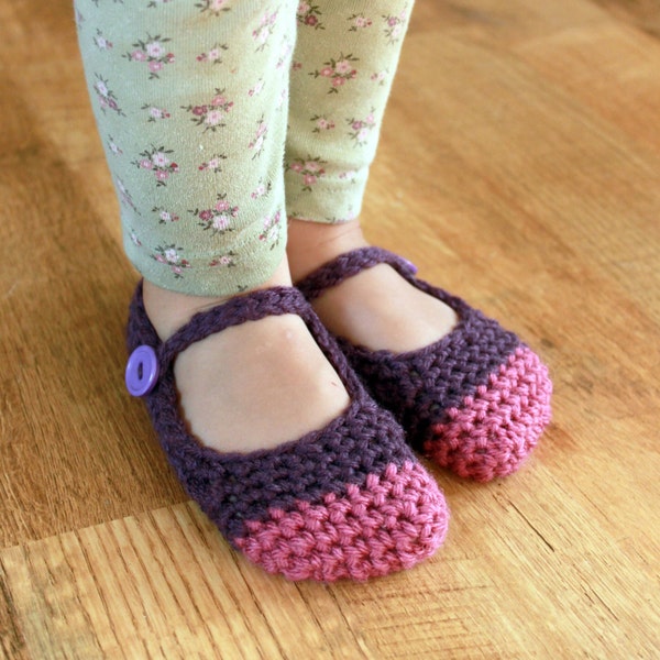 Instant Download - Crochet Pattern - Chloe Slippers (Newborn - Small Child Sizes)