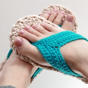 Crochet Pattern Flip Flops Child to Adult sizes 3-10 image 1