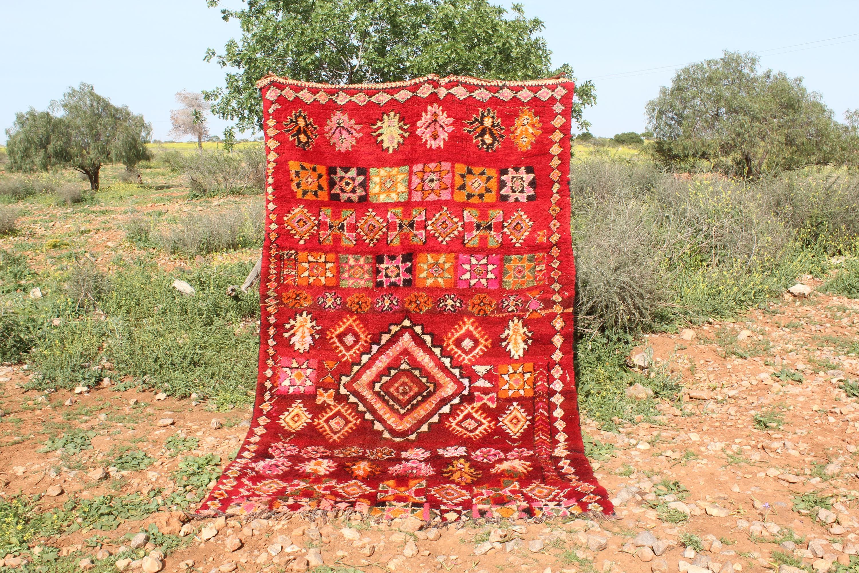 アンティークの手織りベルベルラグ：本物のモロッコ部族の装飾 - Etsy 日本