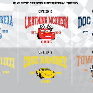 Puede incluir: Seis opciones de dise&ntilde;o con personajes de la pel&iacute;cula "Cars". Cada opci&oacute;n incluye el nombre de un personaje, la palabra "Cars" y el a&ntilde;o "2006". Los dise&ntilde;os est&aacute;n sobre un fondo a cuadros.