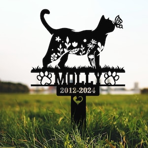 Personalized Floral Cat Memorial Stake: Ideal for pet graves. Durable, weather-resistant, and perfect for gifting.
