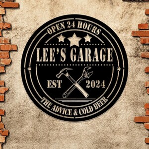 Personalized Garage Metal Sign with LED Light, Custom Name Decor, Man Cave/Workshop Wall Art. Perfect for Dad’s Garage.