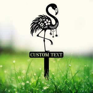 Custom Pink Flamingo Yard Stake: Personalized Metal Sign, Perfect for Pool, Garden, Beach House, or Wedding Gift. Unique & Stylish Decor!