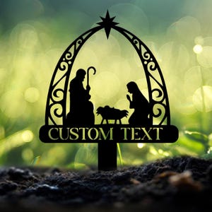 Letrero metálico personalizado de la Natividad de la Sagrada Familia: Ideal para decorar el jardín o el hogar en Navidad. Un regalo personalizado y con mucho significado.