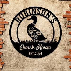 Personalized Quack House Sign - Custom Duck Farm Metal Sign, Perfect Farmhouse Decor for Duck Hutch or Cabin. Ideal Farmer Gift.