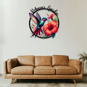 Personalized Hummingbird Metal Garden Sign - Custom Laser Engraved Garden Decor, Beautiful Hummingbird Wall Art, Custom Name Plaque Gift