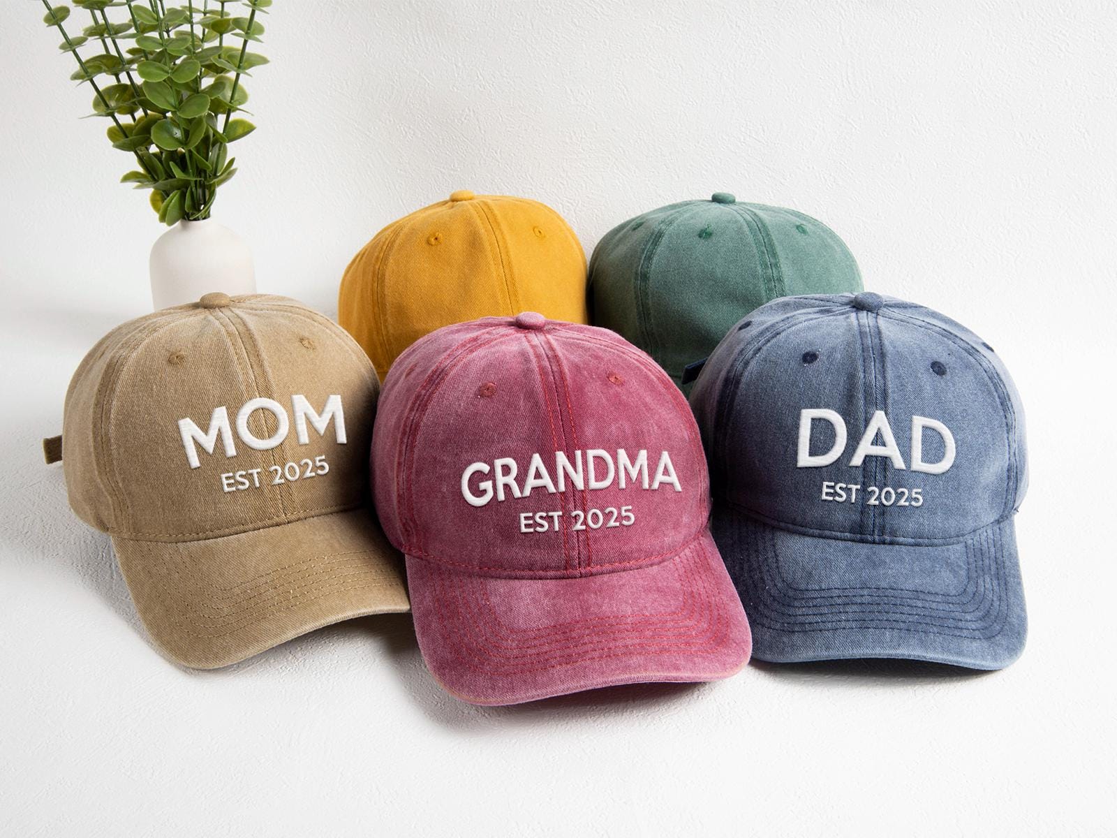 Custom Name Hat with 2025, Personalized Embroidered Hat , Vintage Baseball Cap for Dad, Father's Day Gift, Gift for Mom