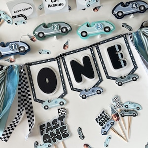Décoration de premier anniversaire de voiture de course : thème « Fast ONE », personnalisable