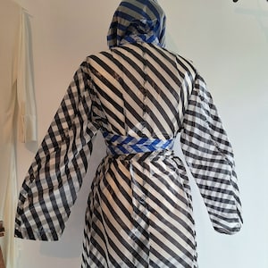 regenjas Dries van Noten oude voorraad lab uniseks one maat XL NotThatSexy klassiek gestreepte zijde nylon 3-delige set zwart-blauwe paperbagbroek