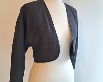 perfect BYBLOS bolero silk vintage 80s/90s medium 36 to 40 eu dark grey pretty structure round padded minimal raglan sleeves