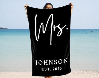 Mr. and Mrs. Beach Towels, Custom Couple Beach Towel, Honeymoon Gifts for Newlywed, Bridal Shower Gift, Wedding Gifts, Couple Pool Towel