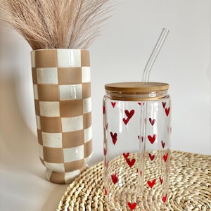 CUSTOM Hearts Cups With Lid and Straw, Glass Cups, Personalized Glass Tumbler with Straw and Lid, Glass Tumbler, Iced Coffee Cup, Valentine