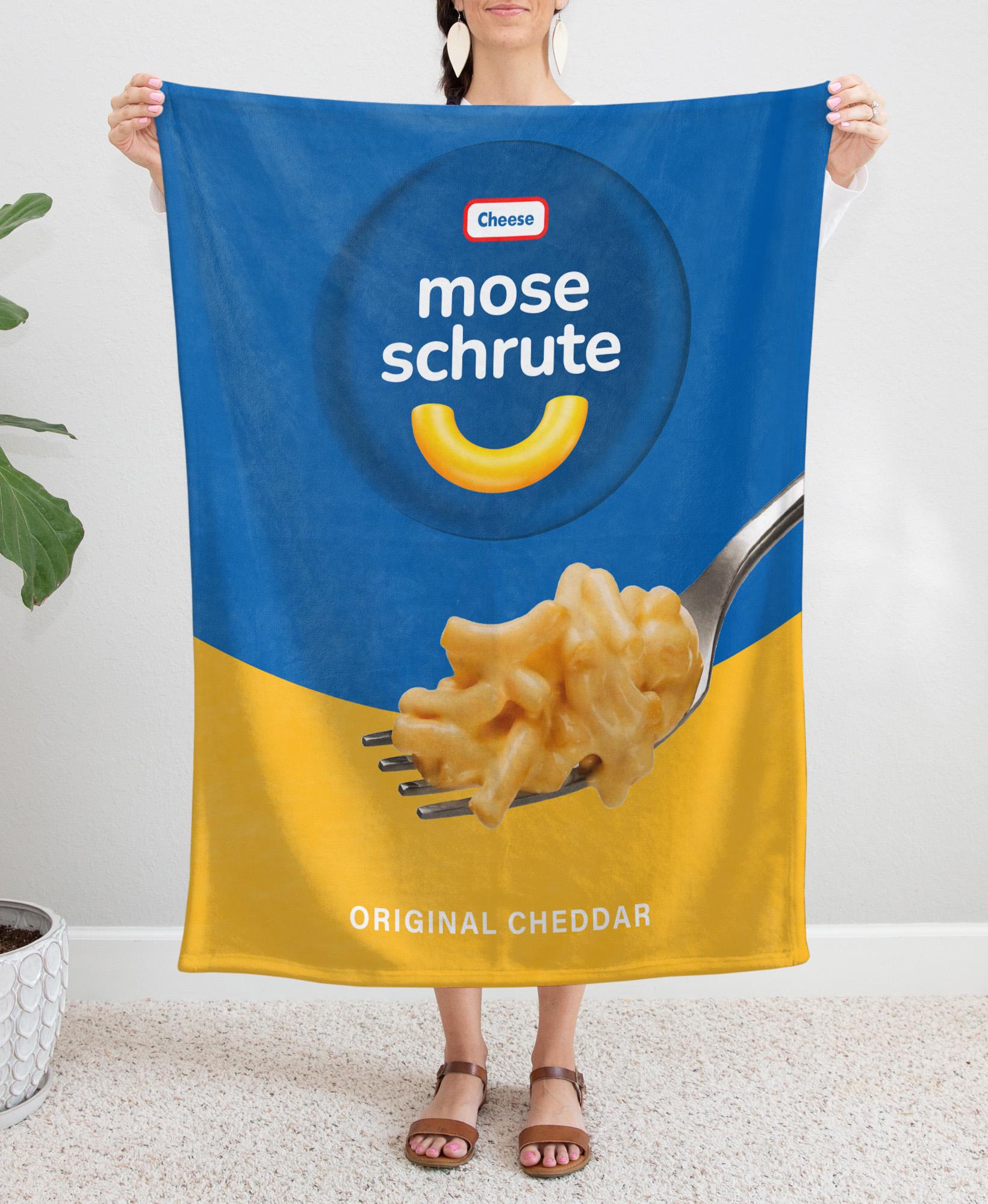Discover Personalised Mac & Cheese Fleece Blanket Throw - Custom Name Gift for Her, Him, BFF, Wife, Mother - Birthday or Christmas Gift