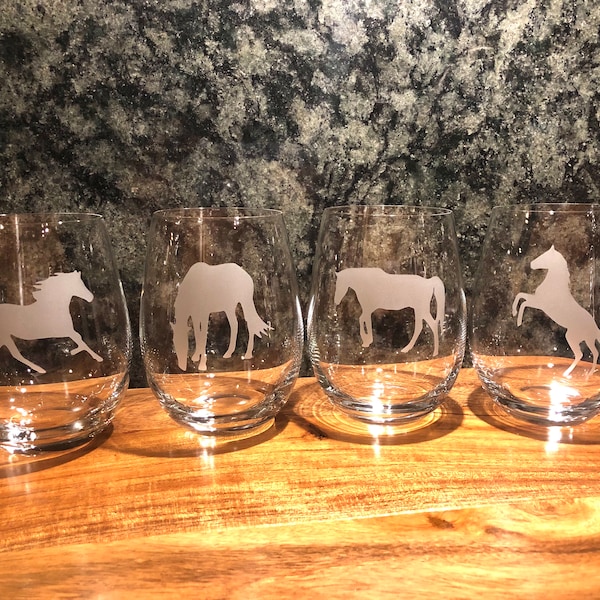 Free Shipping! Set of 2 or 4 Horse Wine Glasses,4 Poses,Custom Etched Horse Glasses,Horse Barware,Horse Lover Gift,Etched Horse Glasses