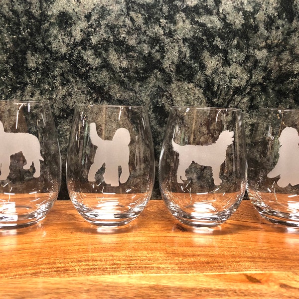 Free Shipping! Set of 2 or 4 Labradoodle Wine Glasses, Etched Stemless Wine Glass,Etched Labradoodle Barware, Labradoodles, Labradoodle Gift