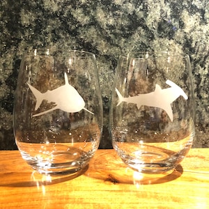 Free Shipping! Set of 2 or 4 Shark Wine Glasses,Nautical Barware,Etched Shark Wine Glasses,Bull Shark Glasses,Great White Shark Glass,Sharks
