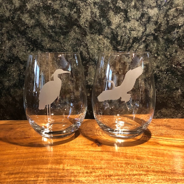 Free Shipping! Set of 2 or 4,Etched Heron Wine Glasses,Bird Enthusiast Gift,Heron Barware,Heron Glassware,Bird Lover Gift,Blue Herons,Herons