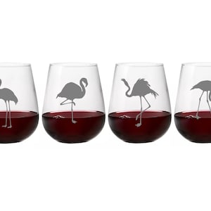 Free Shipping! Set of 2 or 4, Etched Flamingo Wine Glasses,Exotic Bird Glasses,Flamingo Barware,Flamingo Glassware,Gift for Her,Flamingos