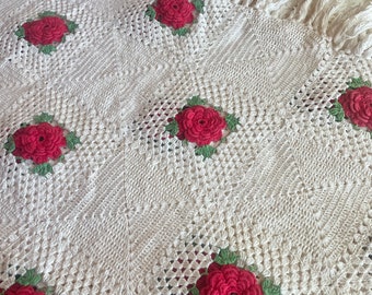 Beautiful Vintage Crochet Bedspread Blanket Red Roses on White Cotton 90 x 82