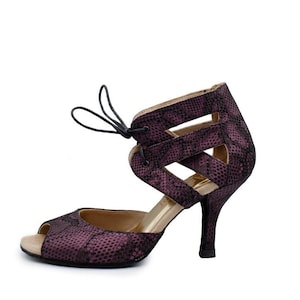 Custom Latin Dance Heels – Artisan Crafted for Salsa, Bachata, and Tango