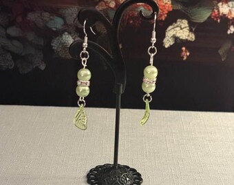 Handmade Leaf Dangle Earrings | Nature Inspired Jewelry | Stainless Steel Wire Earrings