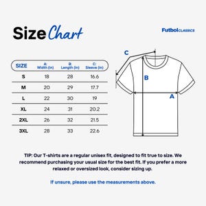 Op de afbeelding: Maattabel voor een T-shirt met afmetingen in inches voor breedte, lengte en mouwlengte. De tabel toont maten van S tot 3XL.