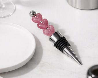 Tappo per bottiglia di vino in acciaio inossidabile fatto a mano – Design a cuore rosa (Regalo)