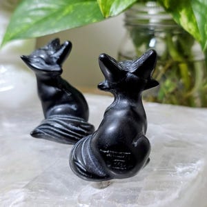 Black obsidian fox crystal carving protection totem