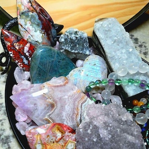 Caja de cristales elegida intuitivamente, cristales curativos misteriosos, regalo espiritual alineado con la energía