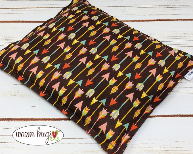 Warm Hugs 9 x 11 Microwave Corn Heating Pad, Corn Bags, Heat Pack, Massage Relaxation, Muscle Pain Relief, Bed Lap Warmer, Arrows Brown