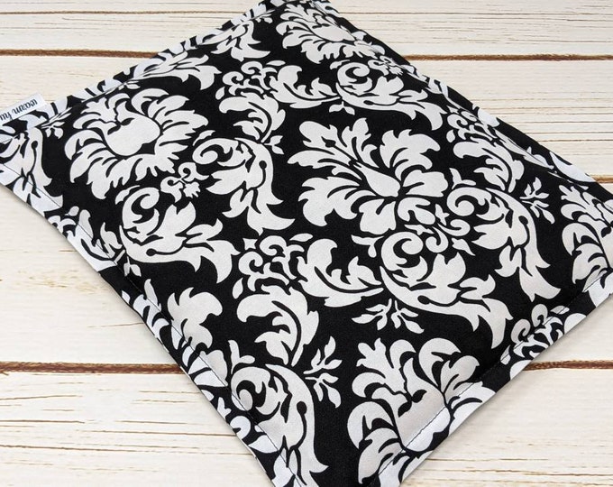 Corn Bag Heating Pad, Microwavable Heat Pack, Ice Pack, Hot Cold Therapy Pillow, Sinus Headache, Arthritis Pain- Black and White Damask