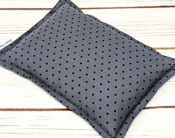 Microwave Corn Heating Pad 7x10, Warm Hugs Corn Bags, Migraine Headache Sinus Pressure, Muscle Pain Relief, Gray Black Swiss Dot, Ice Pack