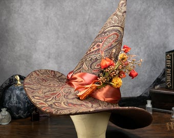 Sombrero de bruja ~Otoño: Estampado marrón y naranja, detalle floral naranja