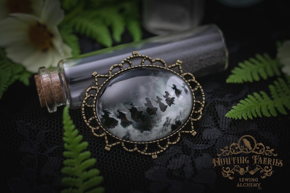 Flying Witches Pendant Brooch, Witch Hat Accessory, Halloween Accessory, Spooky Vibe Pin